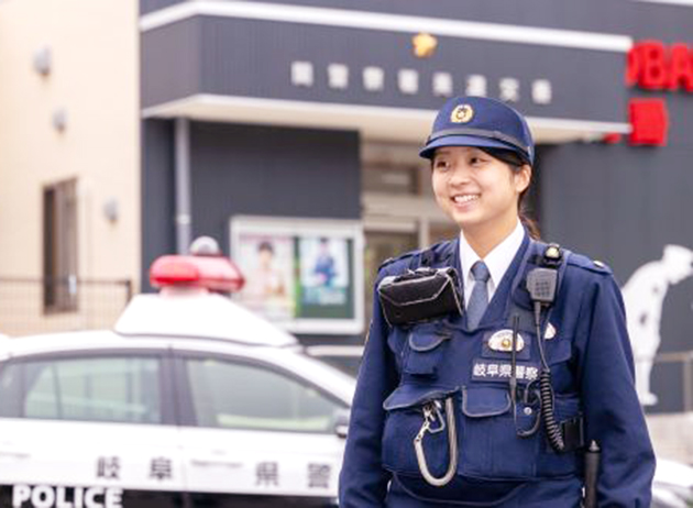 関警察署 警察官　森 彩菜さん