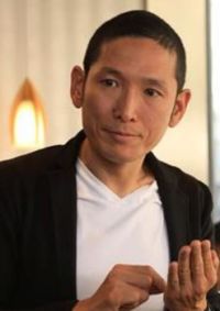 大会長　早瀨憲太郎氏