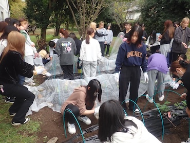 初めての野菜栽培！野菜の成長は自分の成長！？
