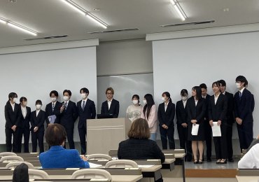 2025年度「学生による地域貢献事業」成果報告会で理学療法学科の学生が発表！