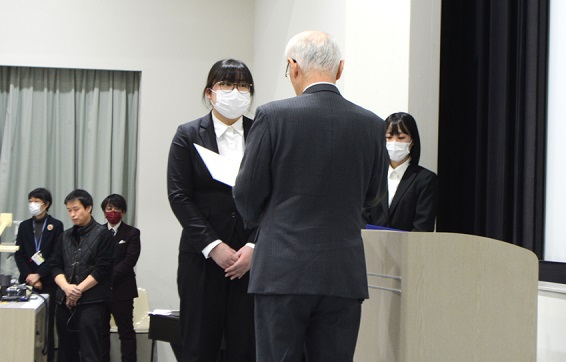 日本介護福祉士養成施設協会会長表彰 横井 花南さん